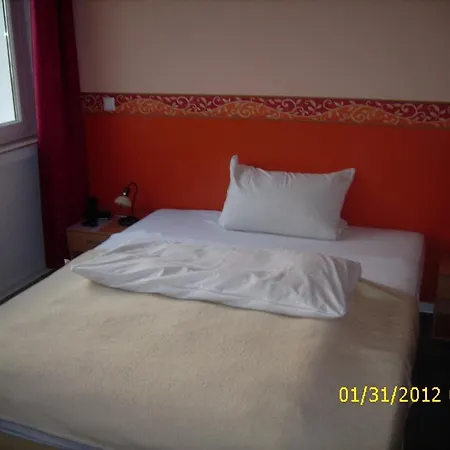 Eu Centralhotel Im Toennchen Gasthof Düsseldorf
