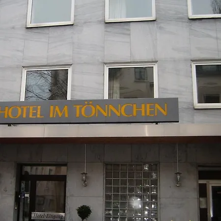 Gasthof Eu Centralhotel Im Toennchen 2*