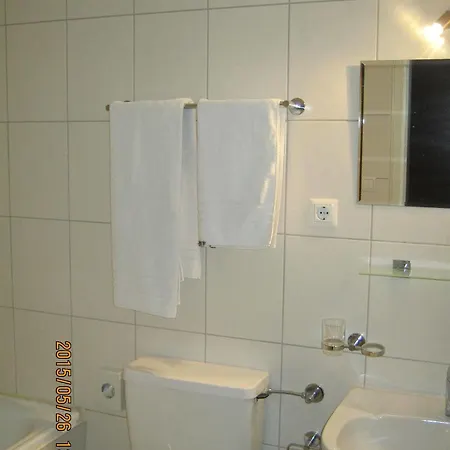 Eu Centralhotel Im Toennchen Gasthof Düsseldorf
